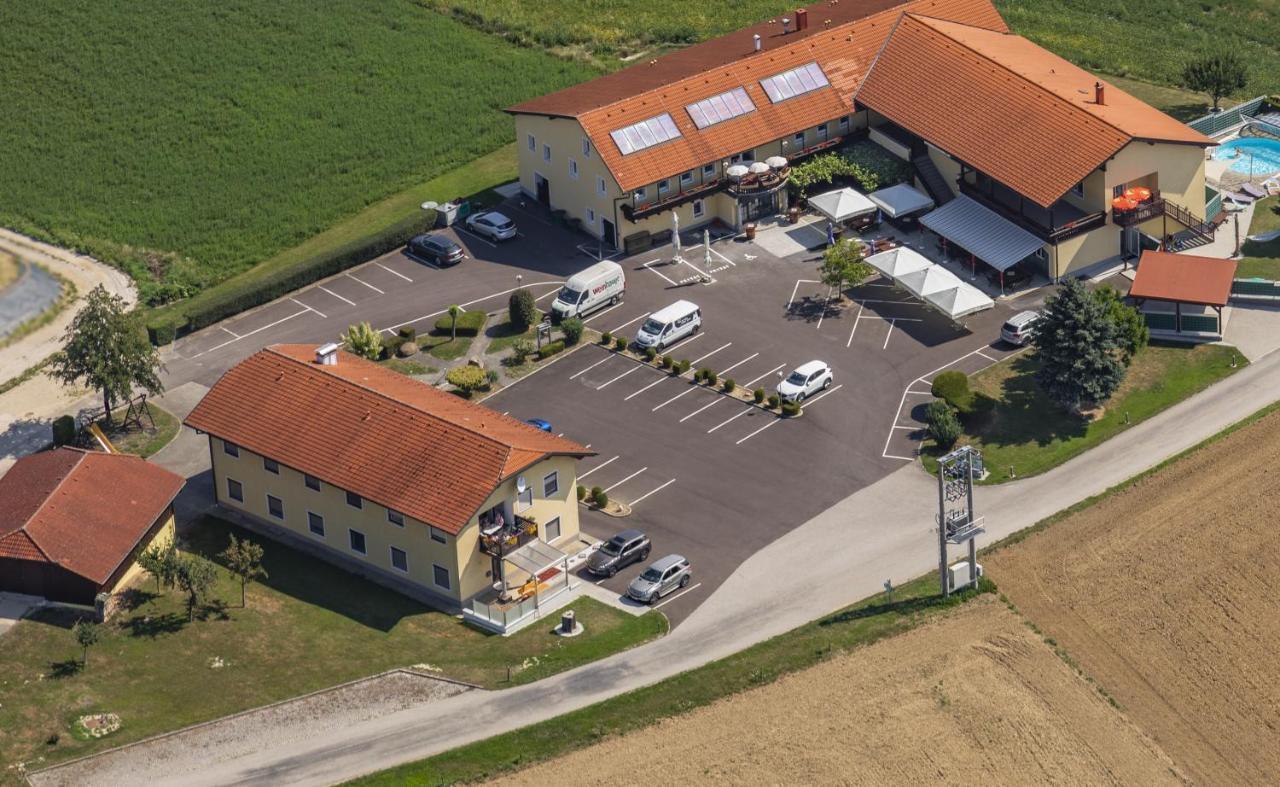 Pension Weinbauer Hofkirchen im Traunkreis Exterior foto